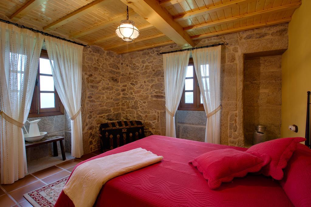 Casa Rural A Avoa Maria Campo Lameiro Bilik gambar